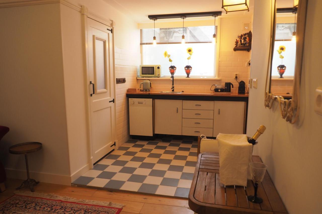 B&B Bureau Warmoesstraat Ден Бург Екстериор снимка